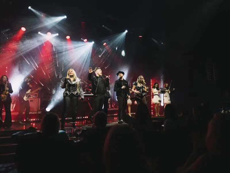 Michael Jackson In Symphony in performance — photo 5
